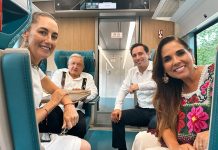 Claudia Sheinbaum, AMLO and Mara Lezama sit in a car of the Maya Train.