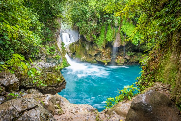 shutterstock_1344283439_850 Waterfall in the Huasteca Potosina