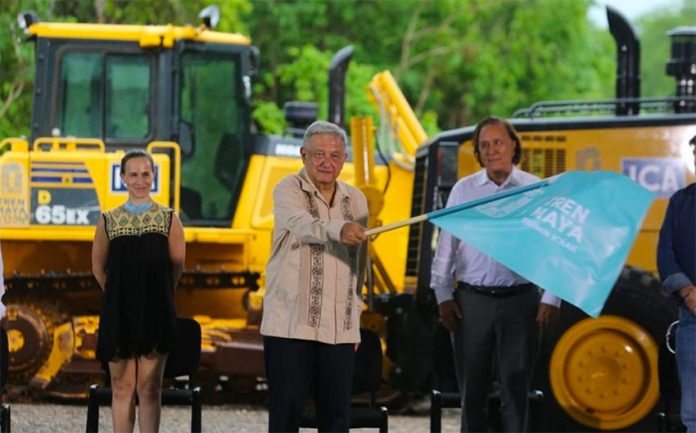 The president kicks off construction of the Maya Train.